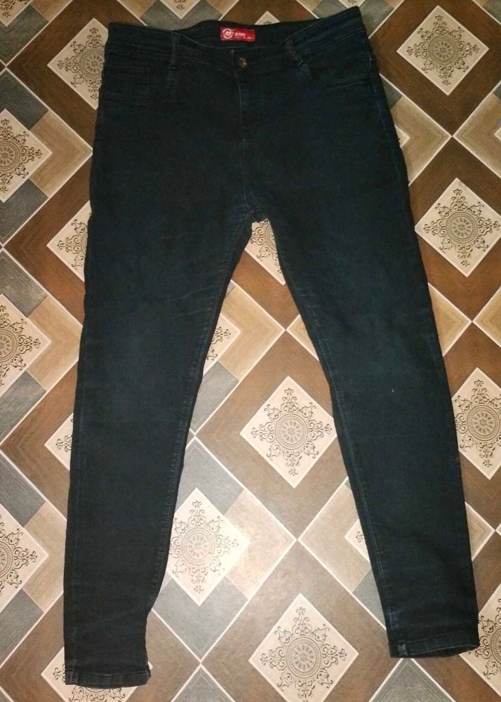 Classic Black Skinny Jeans