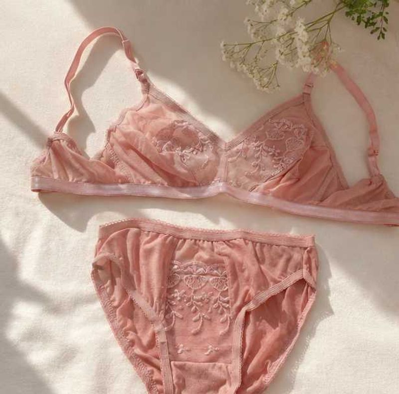 Pack Of 3 Lace Detail Lingerie Set
