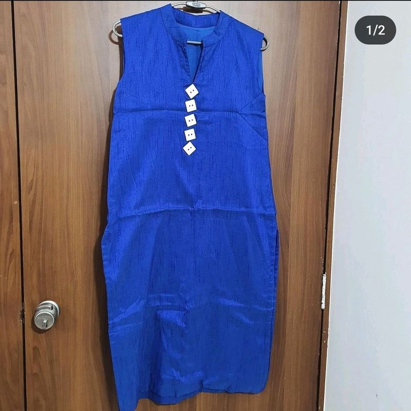 Blue Sleeveless Kurta