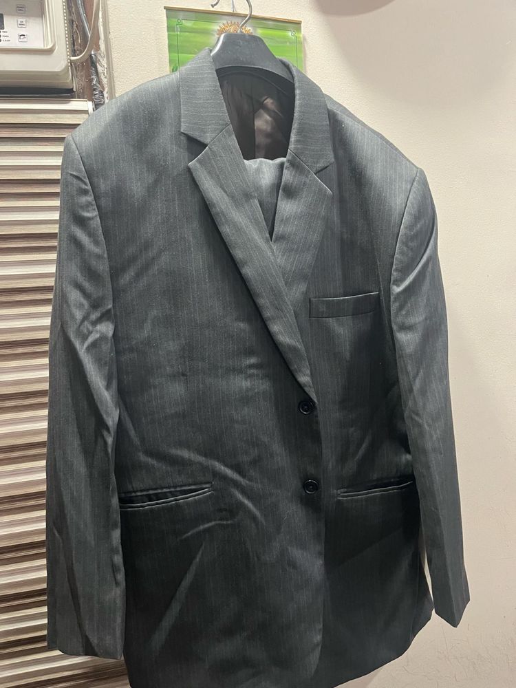 Men's Grey Striped Suit 2 pcs