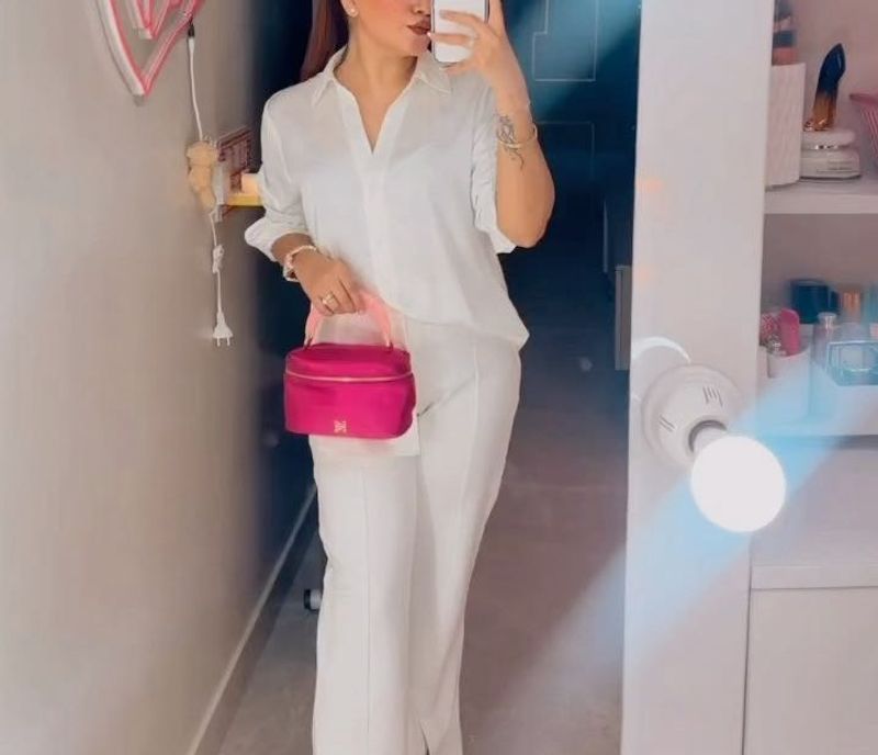 Chic Pink Vanity Bag check details