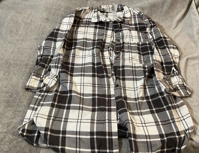 Classic Plaid Button-Up Shirt