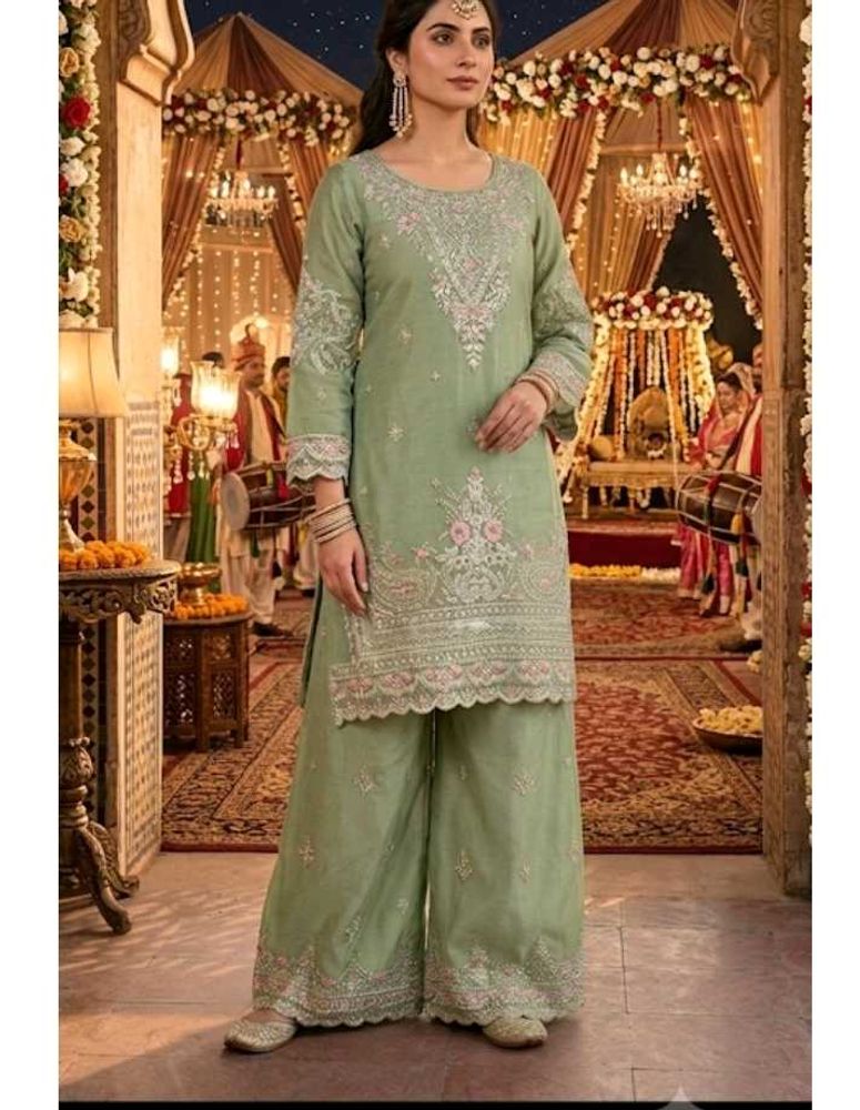 Elegant Embroidered pakistani Kurta Set