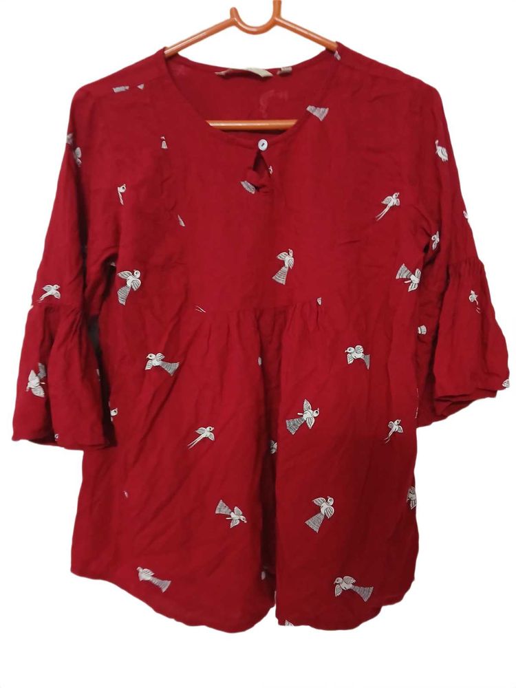 Red Embroidered Kurta
