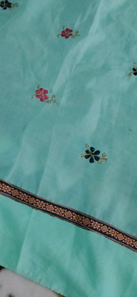 dupatta parrot green only one time used