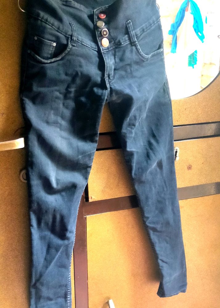 #BEAUTIFUL JEANS FOR GIRL
