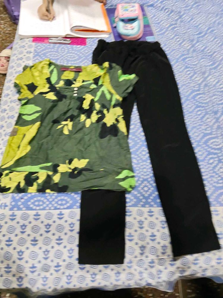 Stylish Printed light transy top with Pants