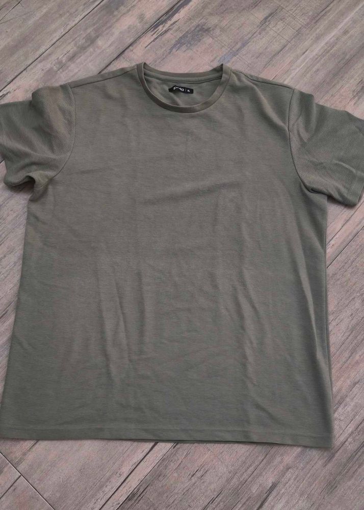 Men's Olive Green T-Shirt