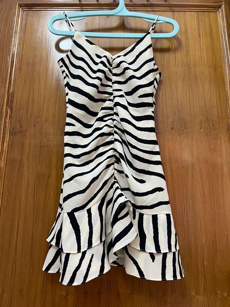 H&amp;M Black Striped Dress