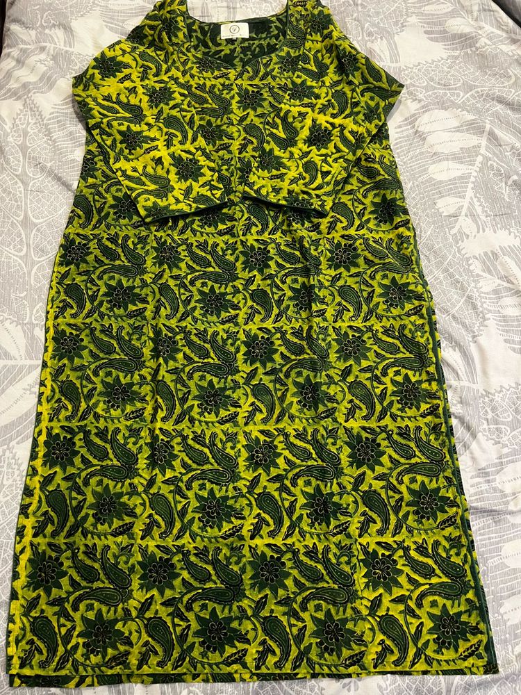 Vibrant Floral Print Kurta