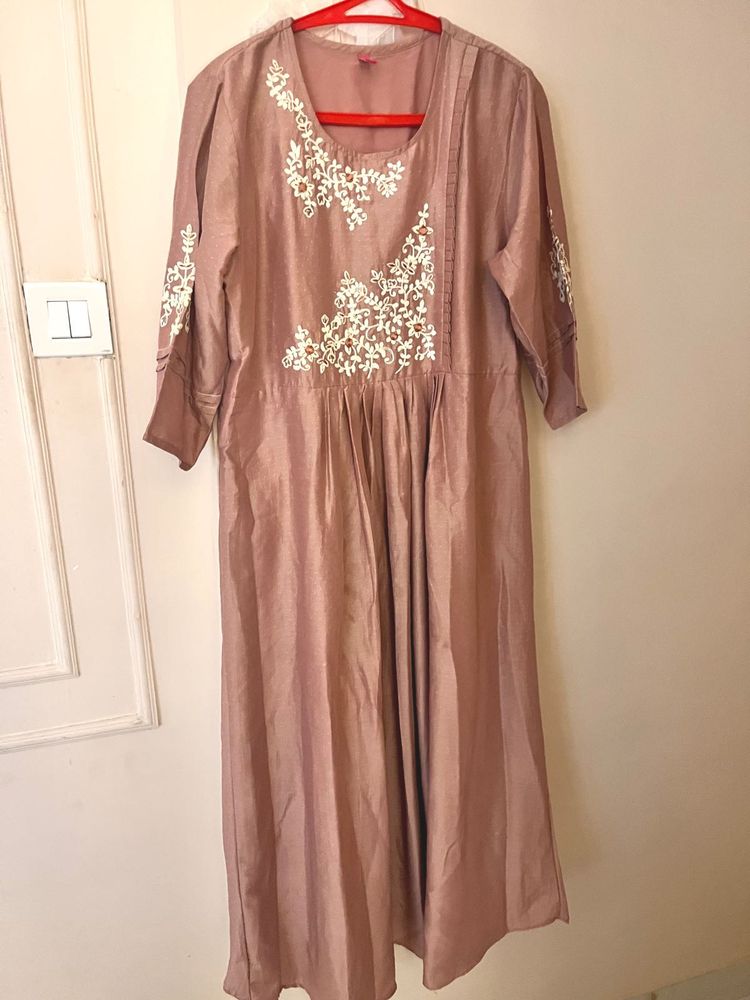Elegant Embroidered Kurta
