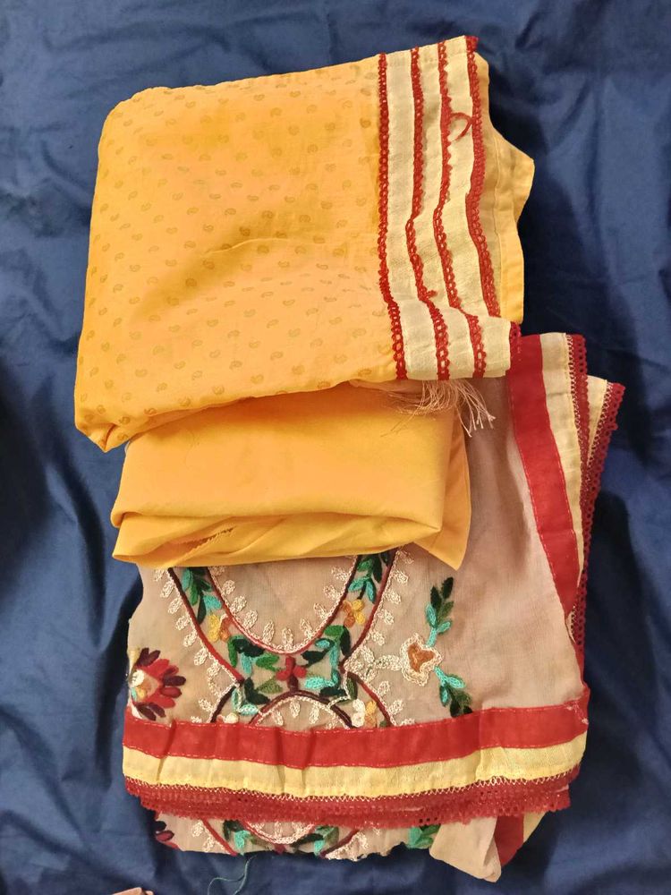 Beautiful Embroidered Kurta Set