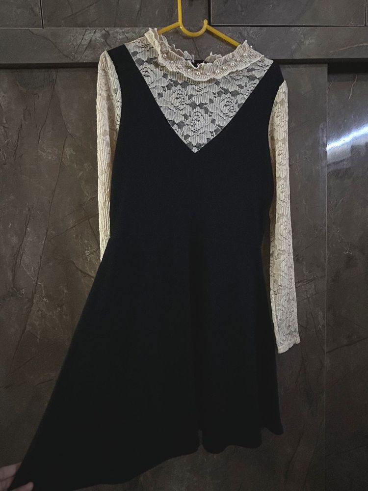 Elegant Black Lace Dress