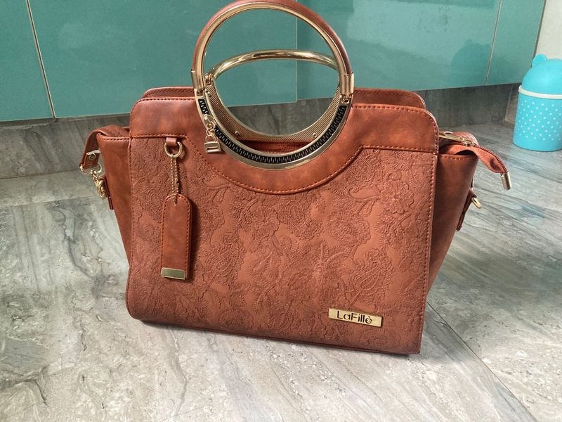 Lafille Hand And Shoulder Bag