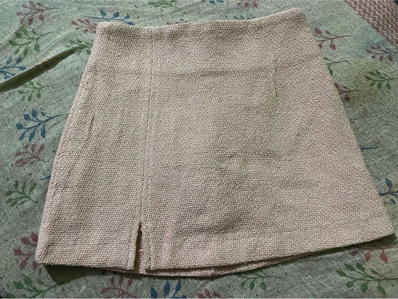 Woven Mini Skirt with Slit