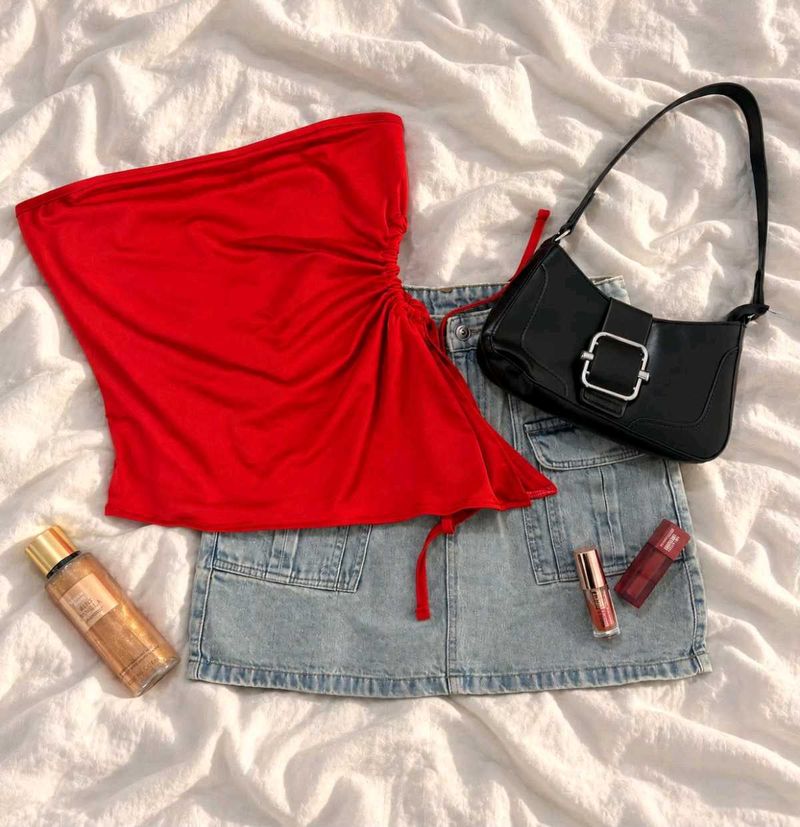Chic Red Strapless Top with Drawstring Detail