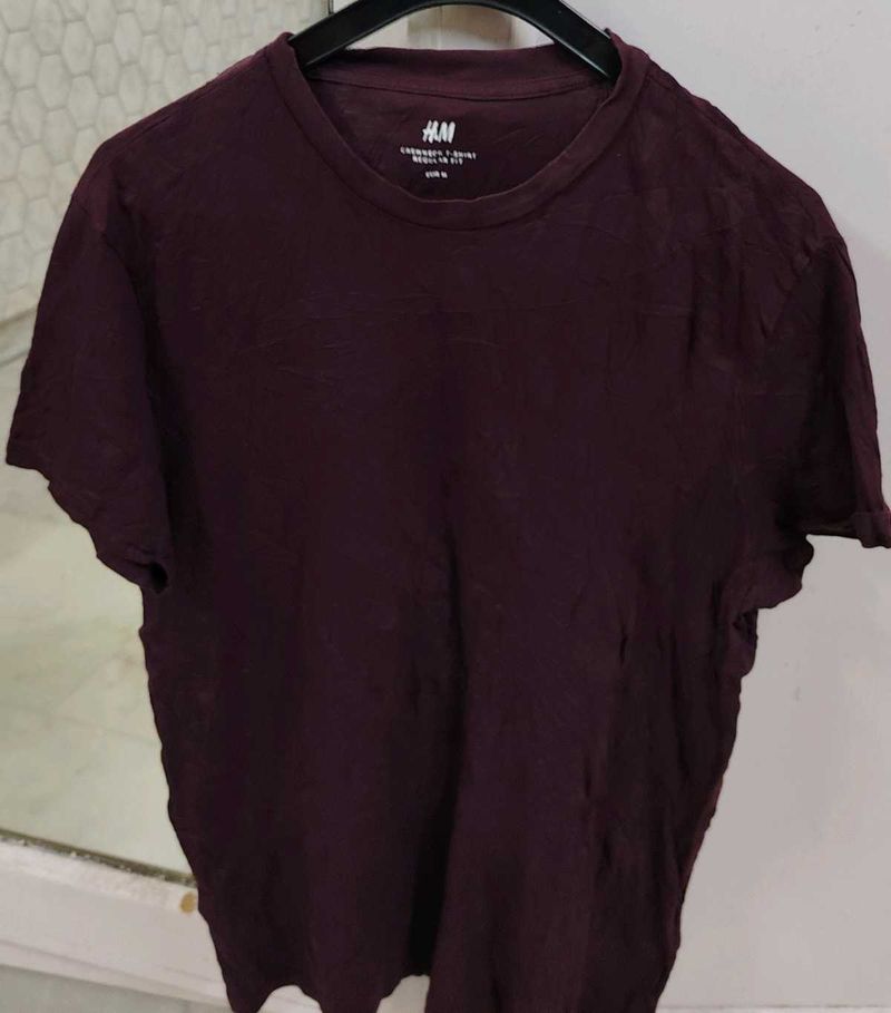 H&amp;M Men's Burgundy T-Shirt