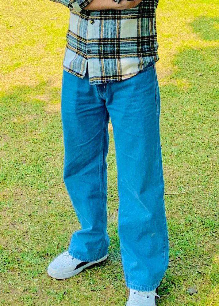 Straight Fit Jeans 👖