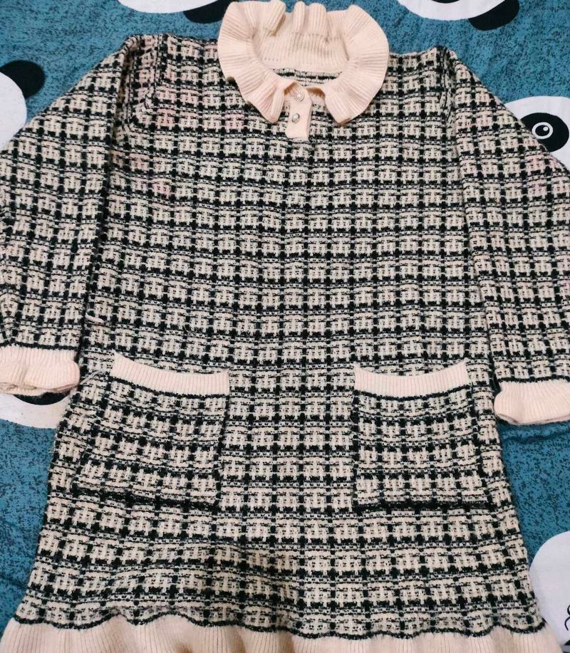 Chic Checkered Knit Mini Dress