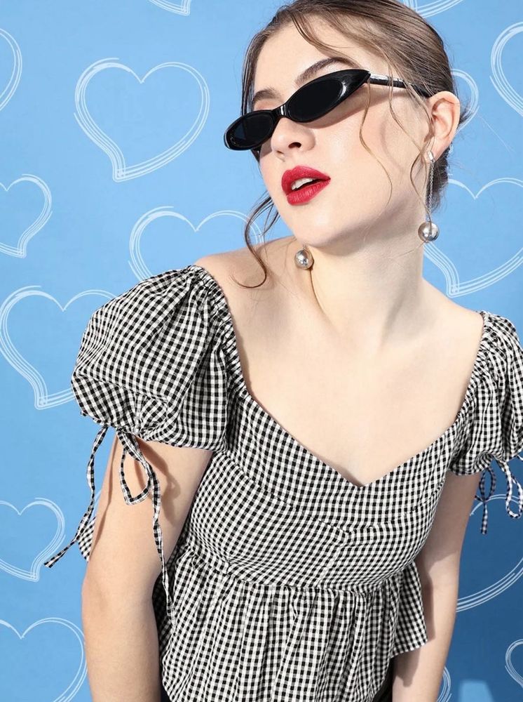 Chic Gingham Puff Sleeve Top