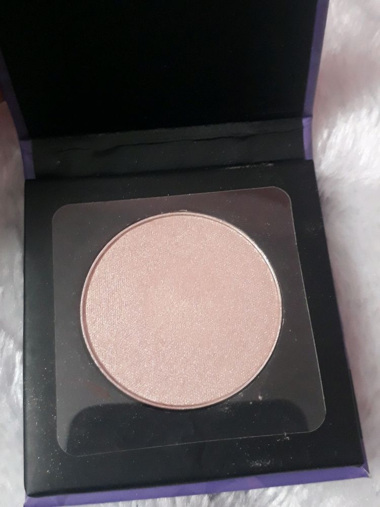 SUGAR Cosmetics Contour De Force Mini Highlighter
