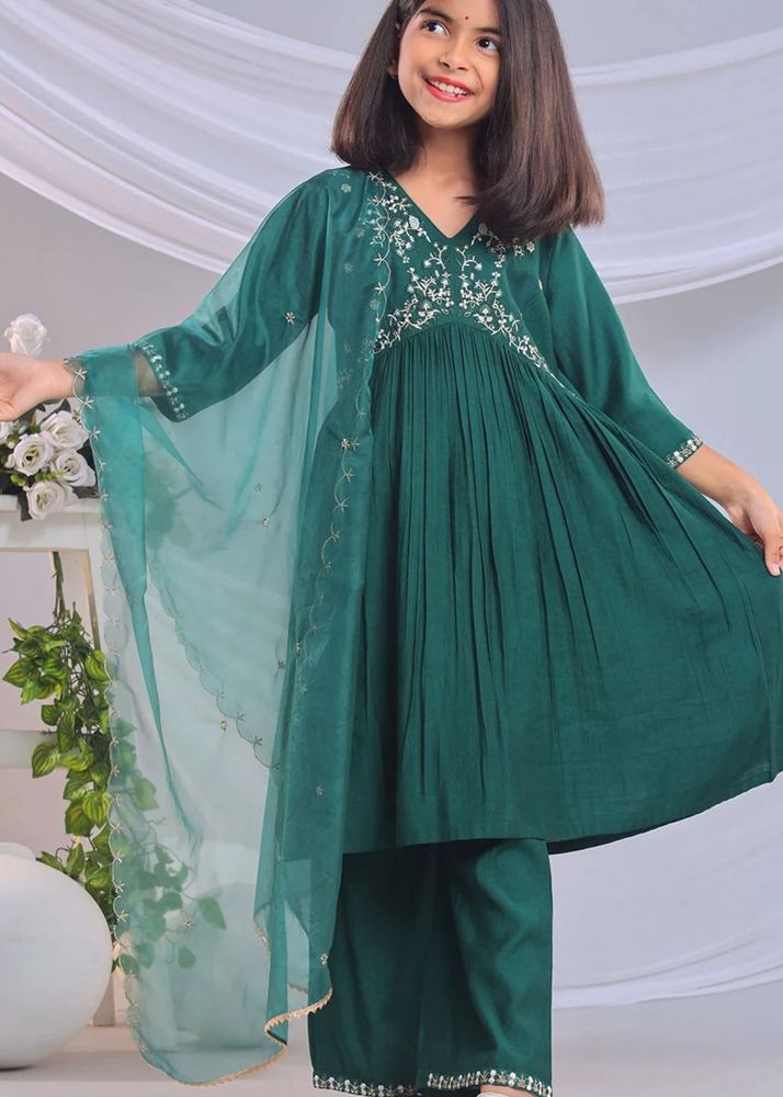 Emerald Green Embroidered Kurta