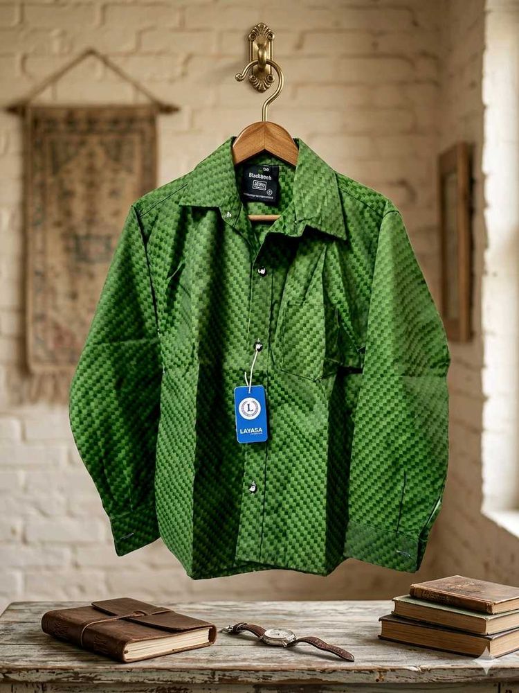 new Green Textured Button-Up Shirt