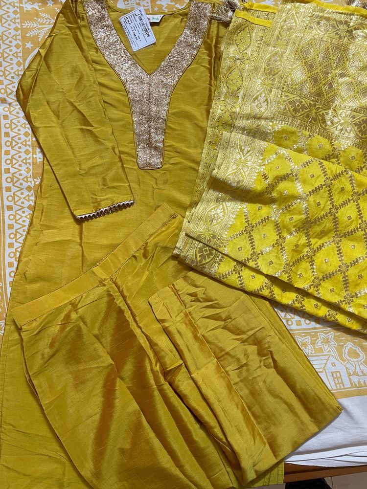 Tikhi Imli Beautiful Mustard Embellished Kurta Set