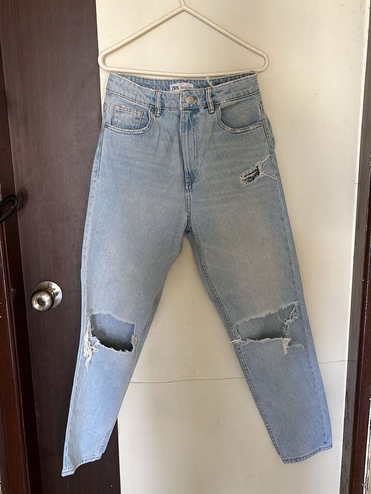 Light Wash Ripped Mom Jeans
