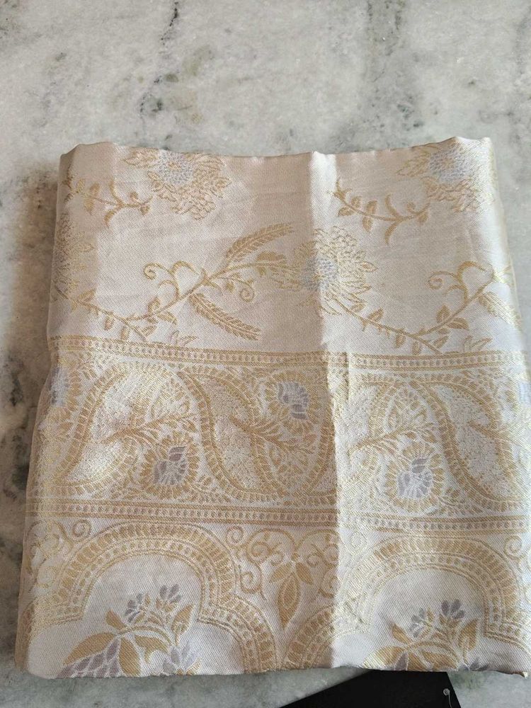 Elegant Cream &amp; Gold Saree