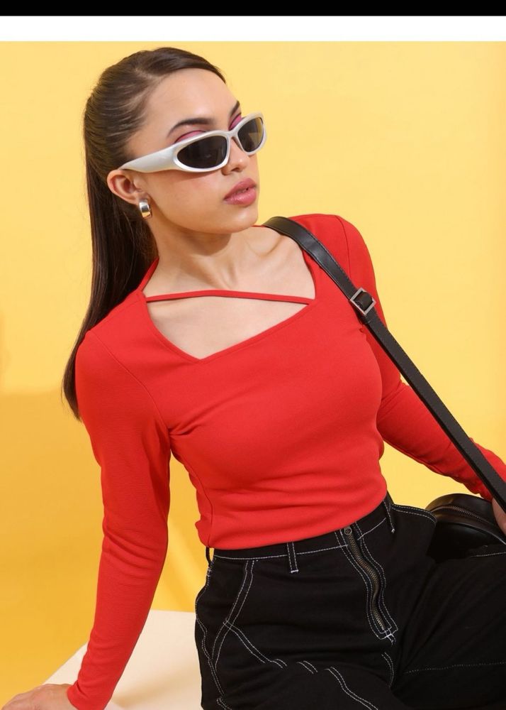 Chic Red Long Sleeve Top