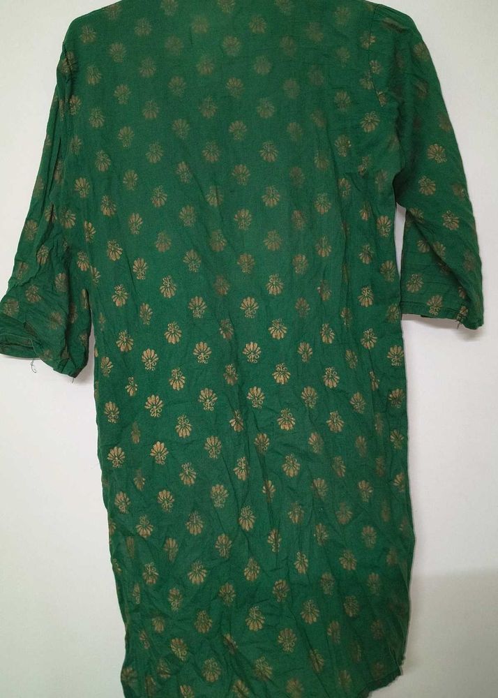 Green kurta with gold print