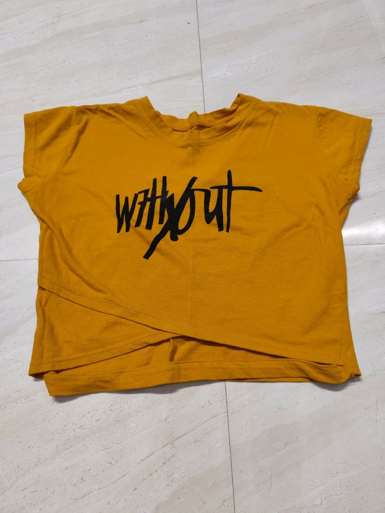 Women's Crop Tshirt..
