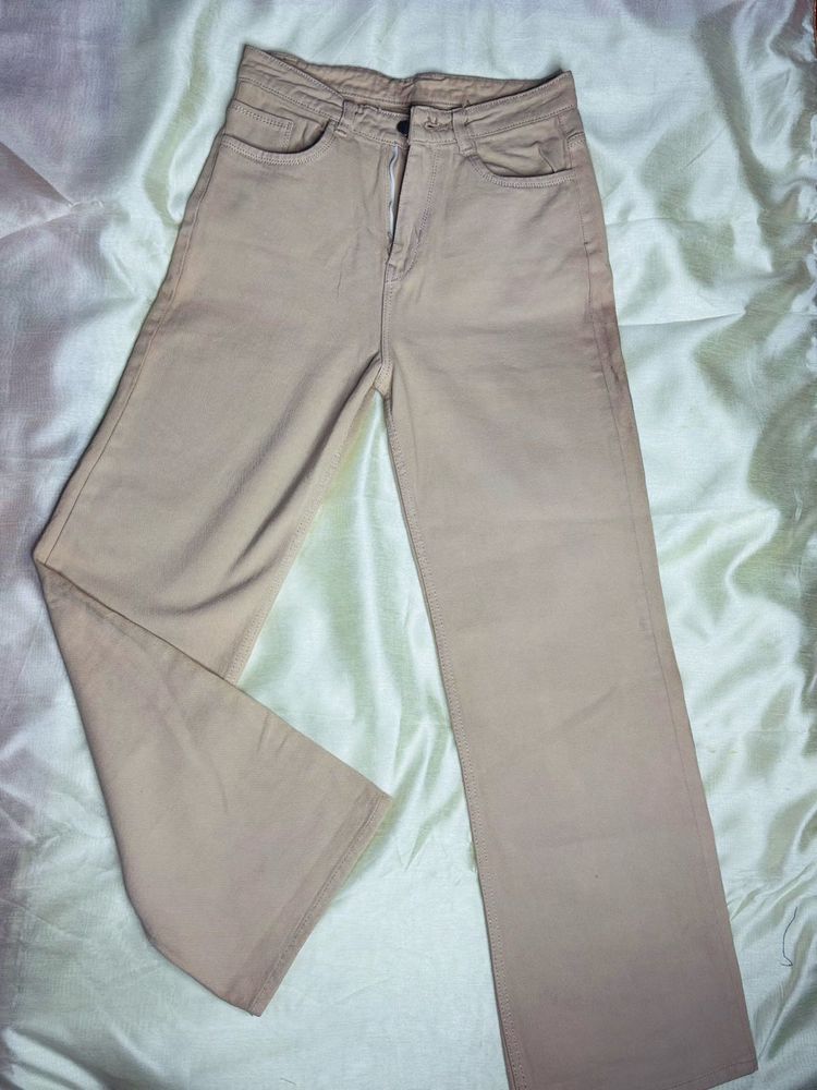 Women’s beige/tan straight-fit jeans