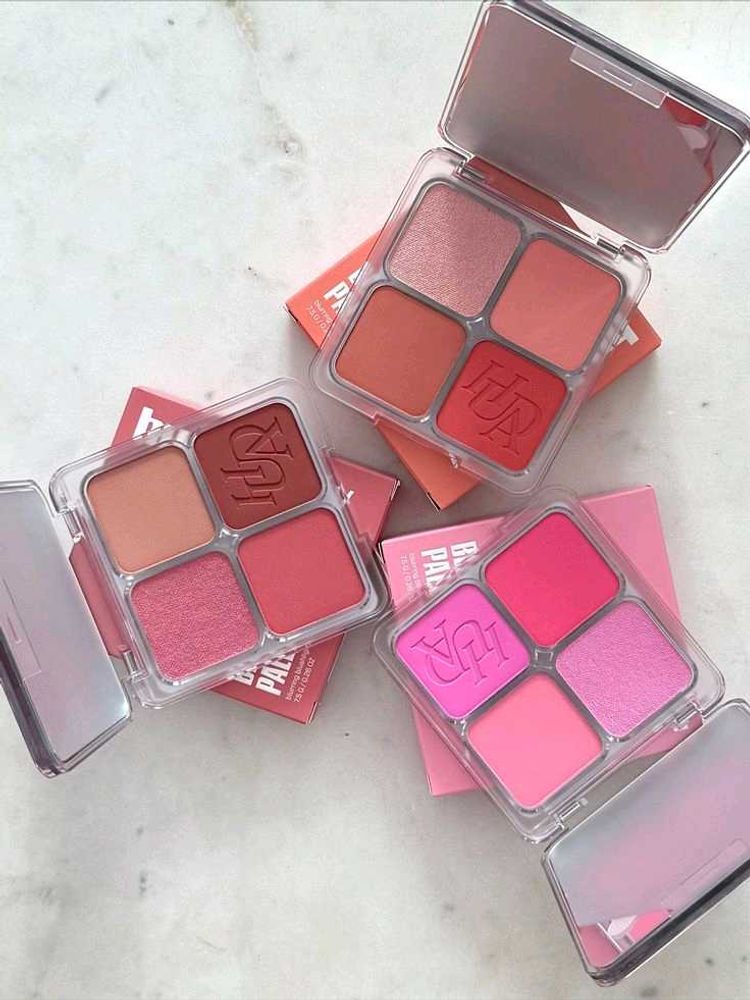 huda beauty Blush Palette