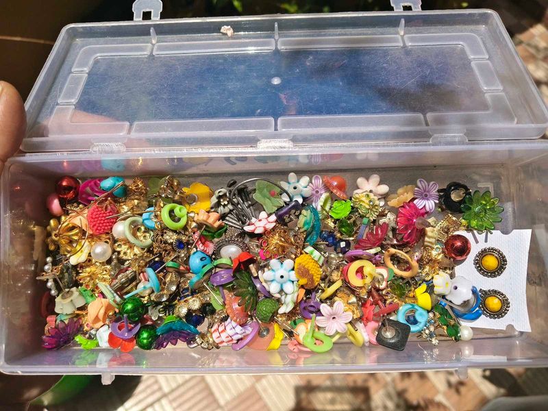 Assorted kids earrings plastic