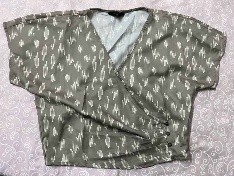 Stylish Women's Printed Wrap Top
