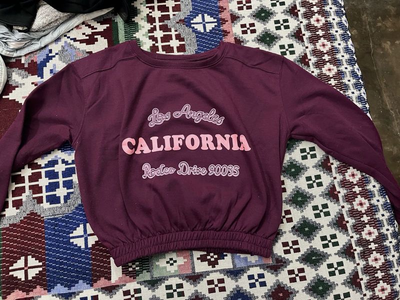 Los Angeles California purple sweatshirt