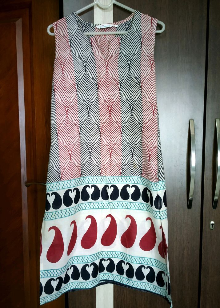 Miraya  kurti