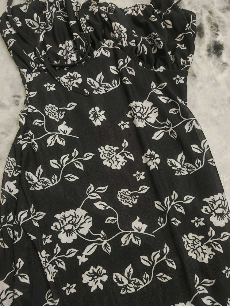 Chic Black Floral  Dress