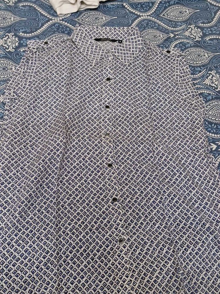 Stylish Printed Button-Up Shirt