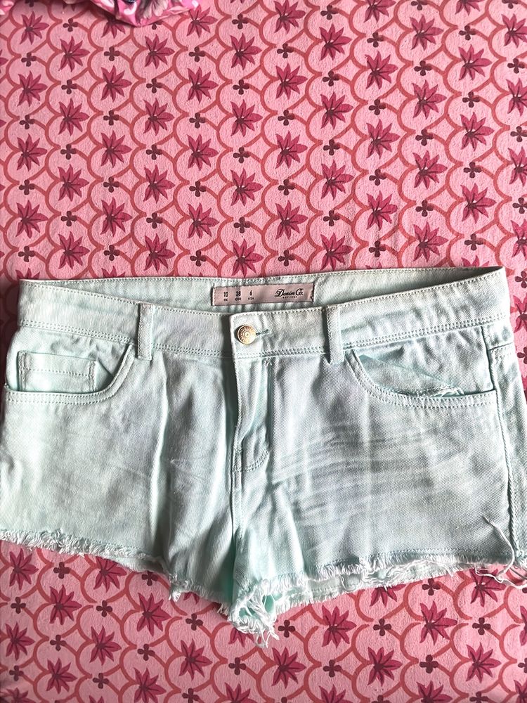 UK SIZE 10 Beautiful Mint Green Denim Shorts