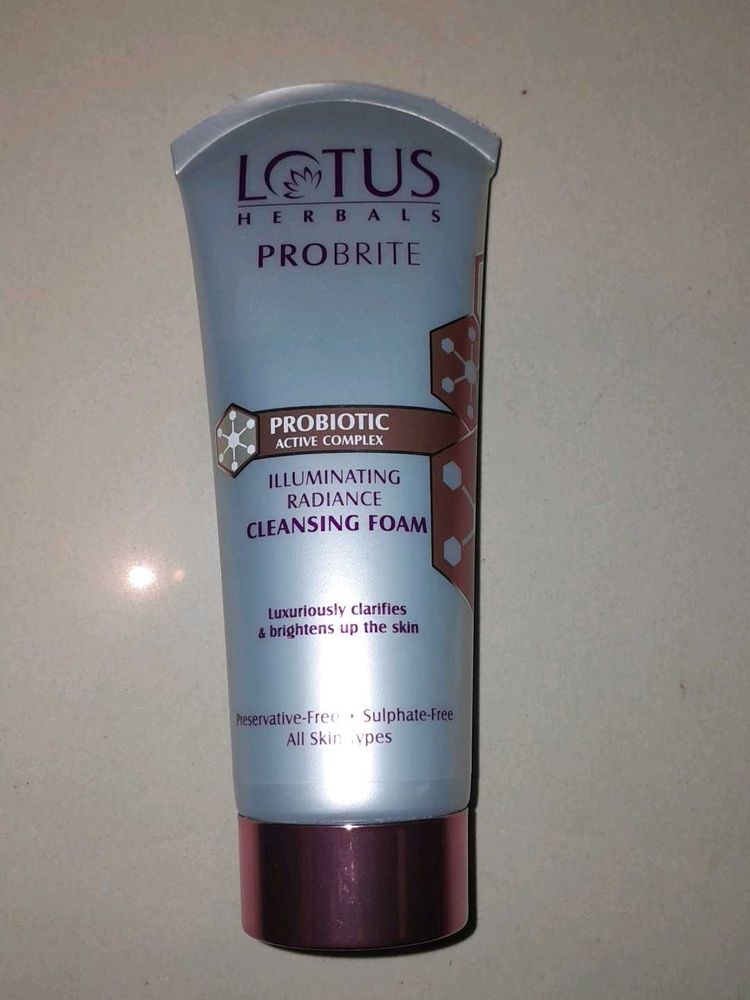 Lotus Herbals PROBRITE CLEANSING FOAM
