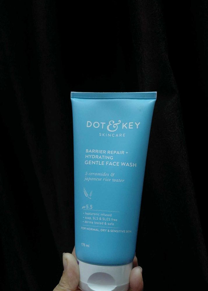 Dot &amp; Key Gentle Face Wash