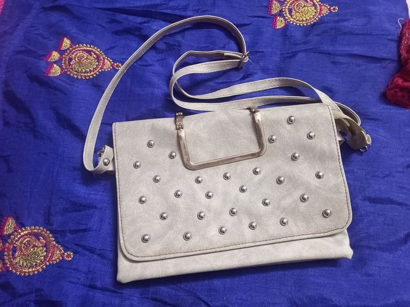 Beutiful Cream Siling Bag