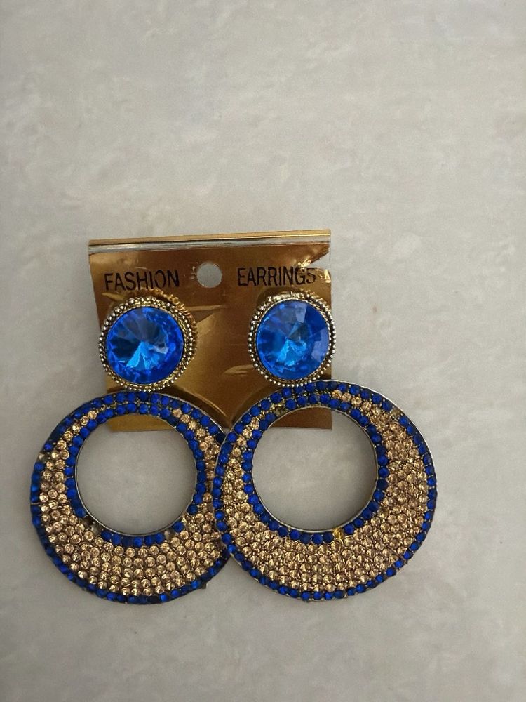 Stunning Blue &amp; Gold Hoop Earrings