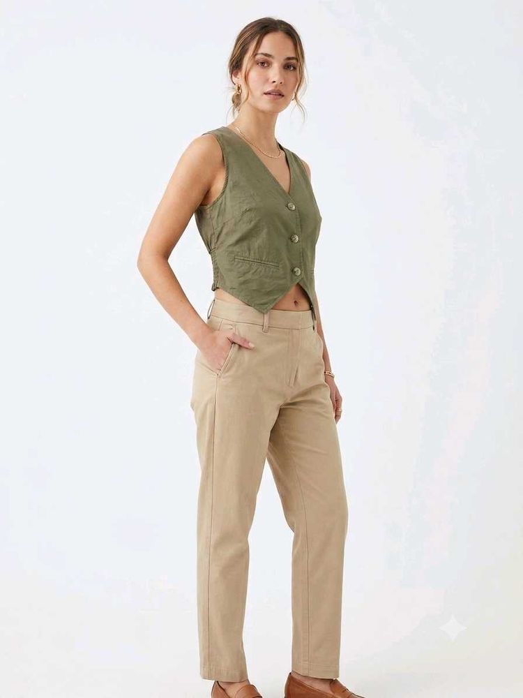 Chic Olive Green Button-Up Vest