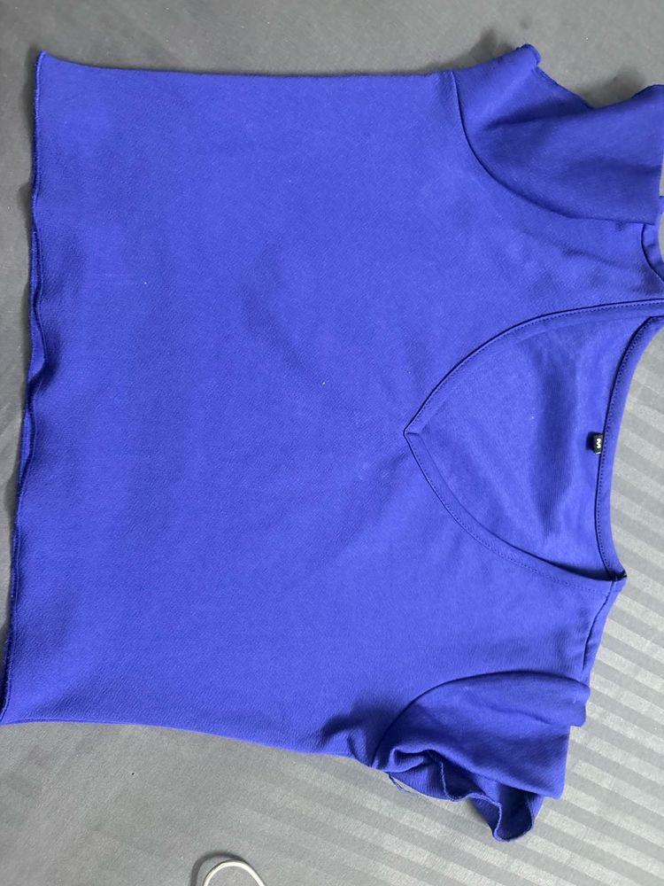 V-Neck Royal Blue T-Shirt