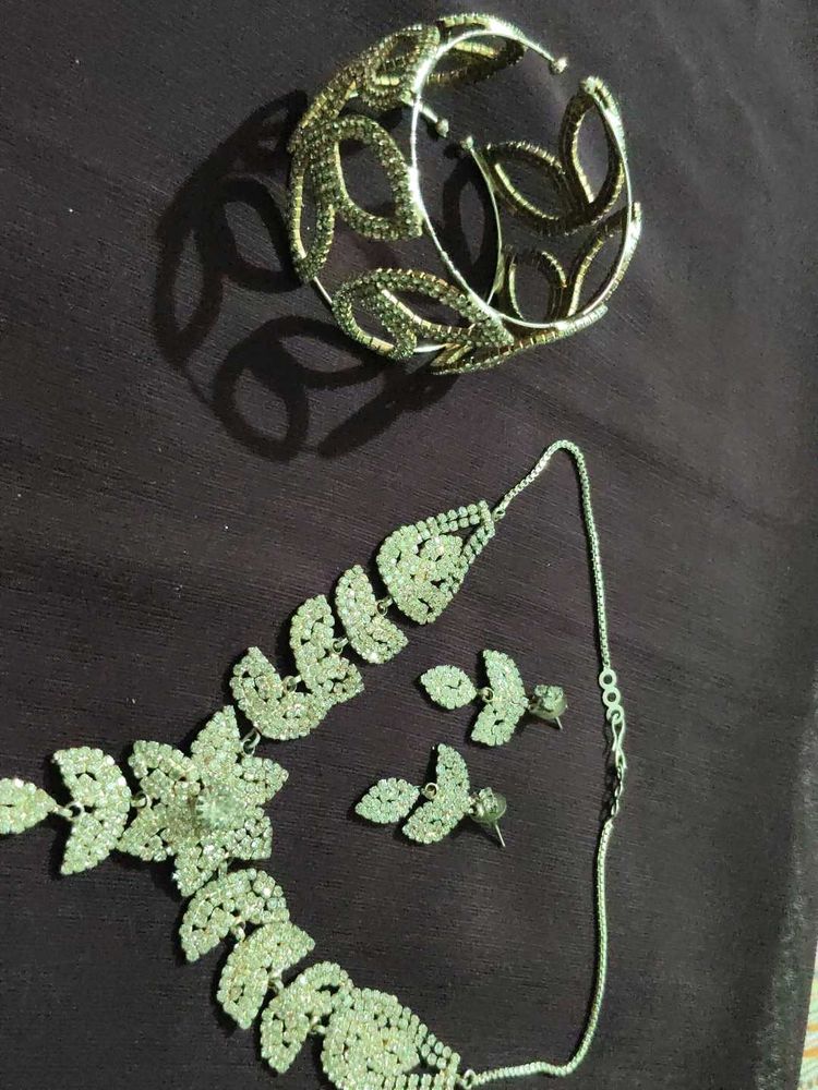 Sparkling Rhinestone Jewelry Set