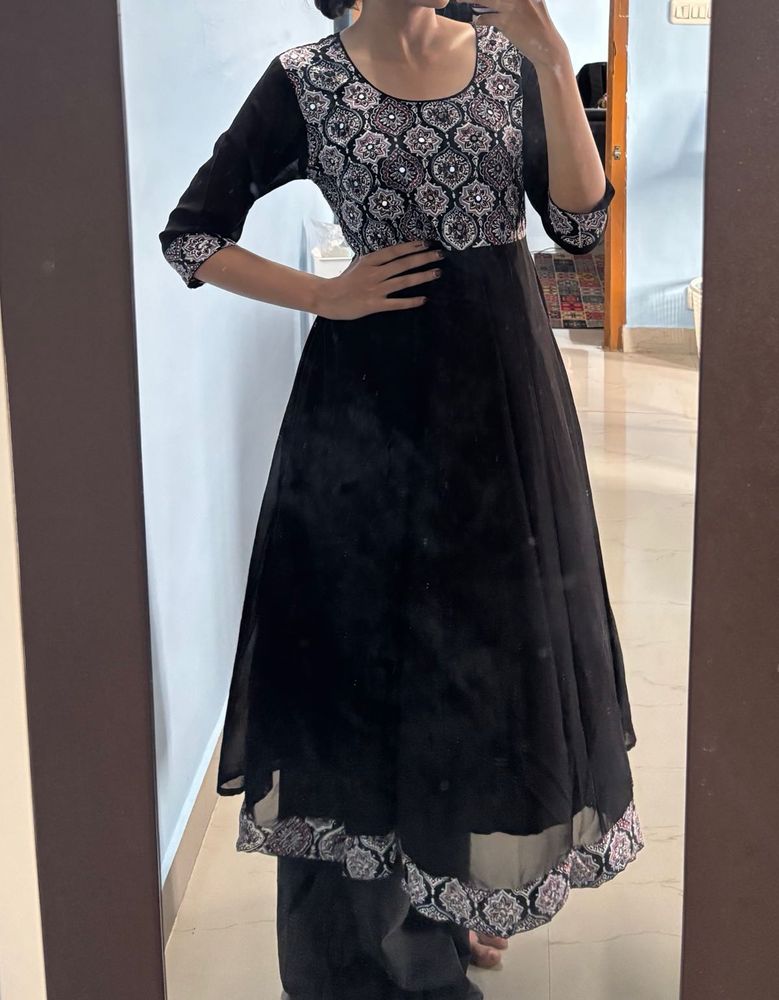 Black kurti